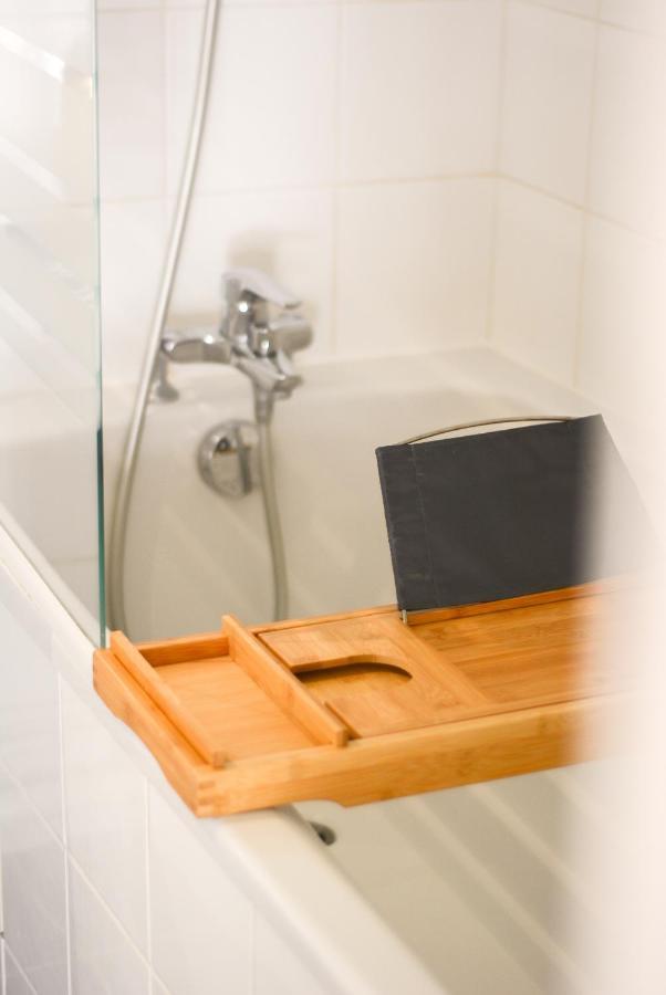 Ideal Pros Et Tourisme - Le Loft De Guise Avec Parking Prive Apartamento Nancy Exterior foto